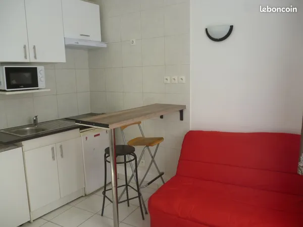 T2 meublé traversant quartier pavillonaire