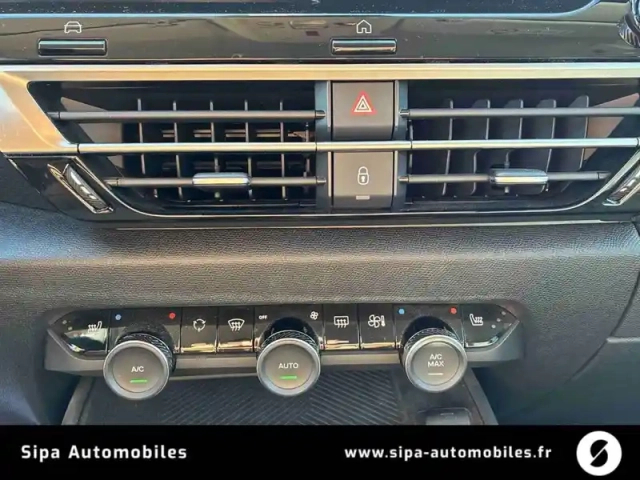 Citroën C4 e- 136 ch automatique — photo 16