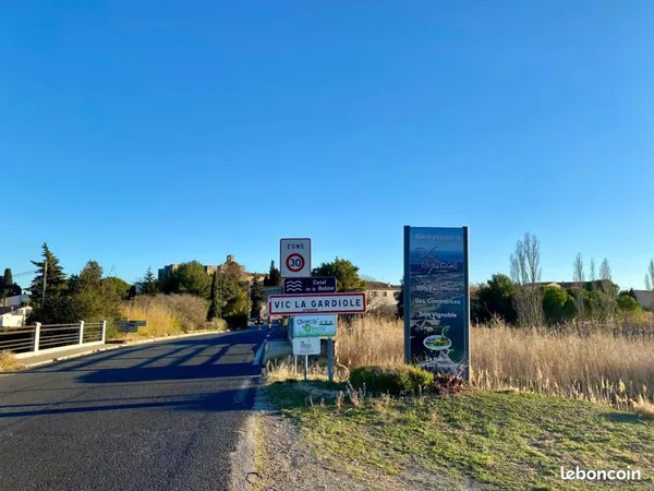 Terrain 375 m² Vic La Gardiole