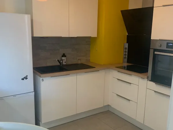 Loue appartement meublé - 65m²