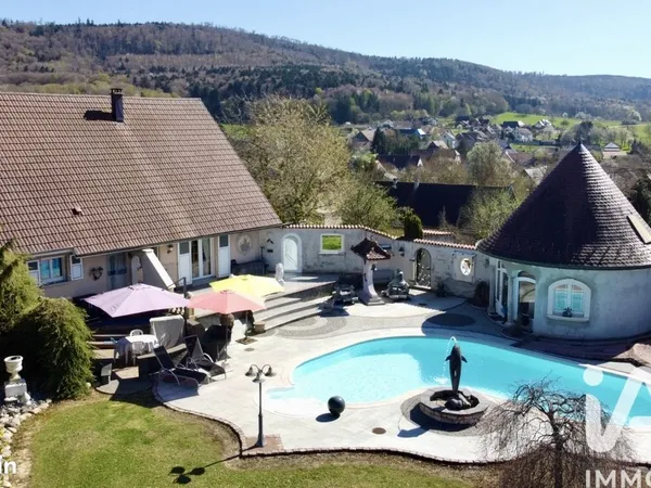 Maison 7 pièces 195 m²