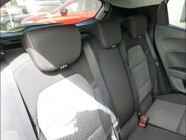 Renault Clio 1.5 blue dci 100ch evolution — photo 13