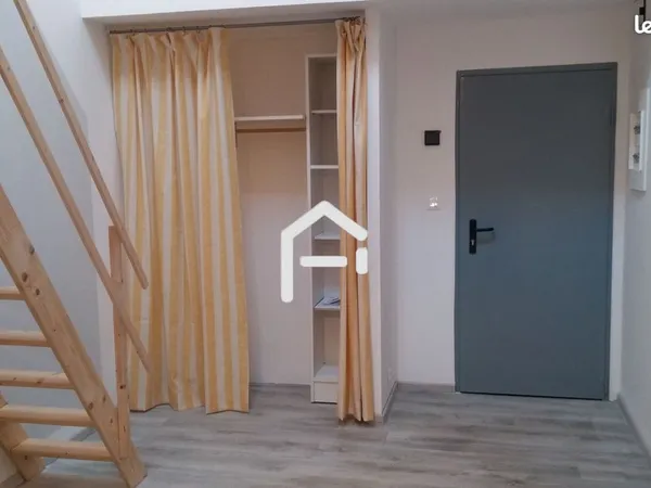 Immeuble 15 pièces 420 m²