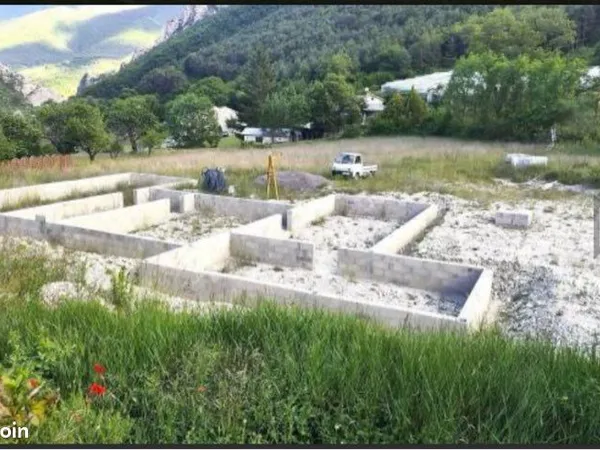 Terrain constructible