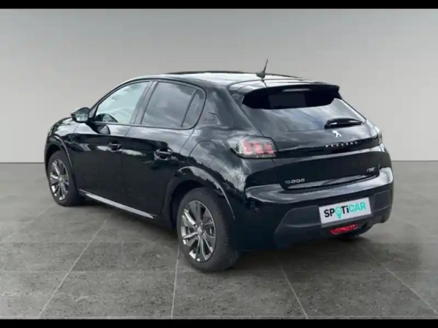 Peugeot 208 e- 136ch style — photo 3