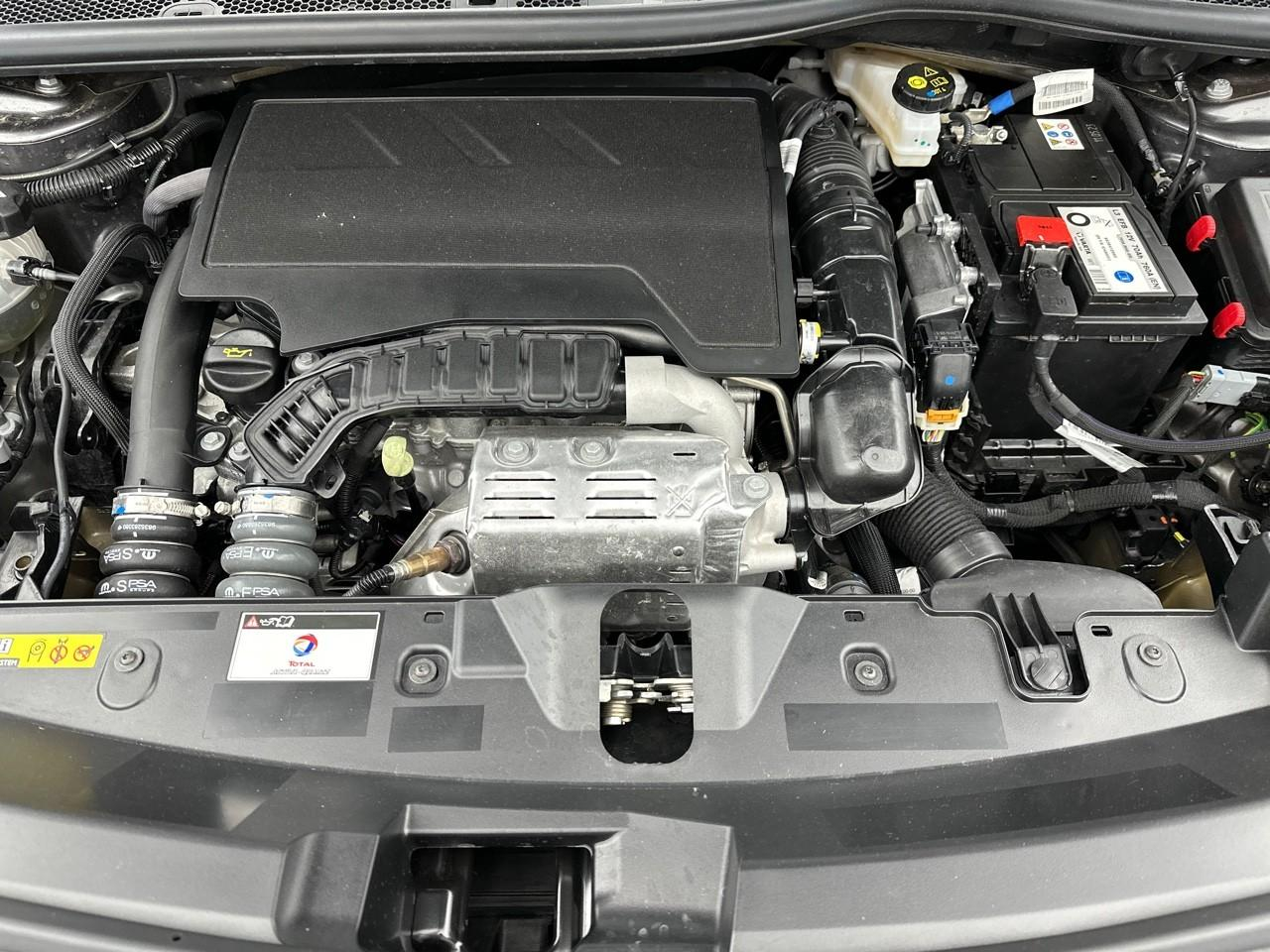 Peugeot 2008 puretech 100 s&s bvm6 allure — photo 13