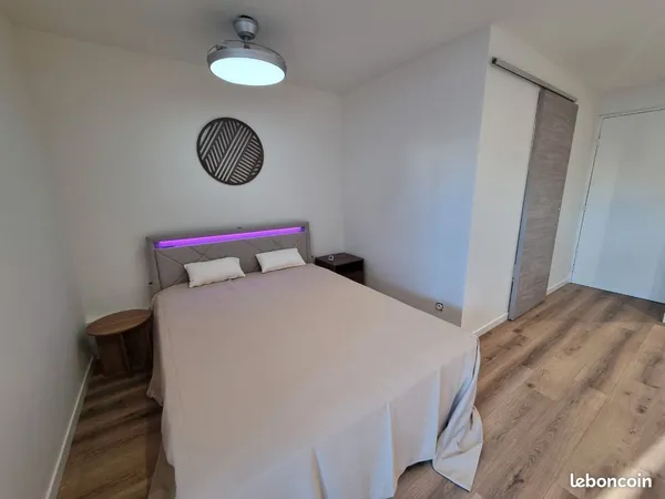 Studio à 150 m du village naturiste