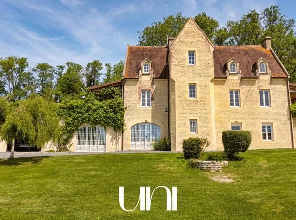 Maison 8 pièces 220 m²