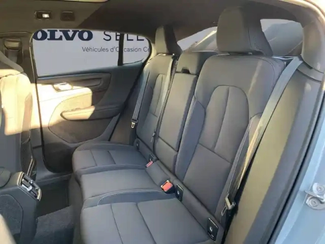 Volvo C40 recharge 238 ch 1edt — photo 29