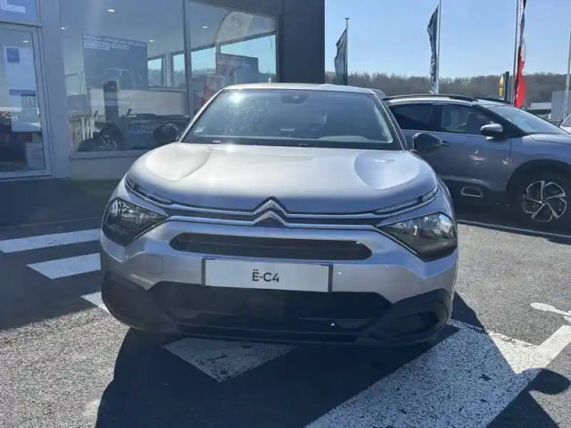 Citroën C4 e- 136 ch automatique — photo 13