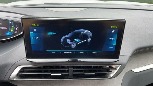 Peugeot 3008 1.6 THP 225 Hybrid-e EAT8 - Gt Pack – 2022 – 90989 km – Hybride rechargeable – Boîte Automatique — photo 16