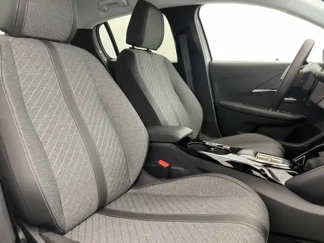 Peugeot 208 electrique 54 kwh 156ch — photo 27