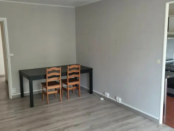 T3 de 63 m² avec balcon - Hauteurs de Rouen / Proche commerces et bus