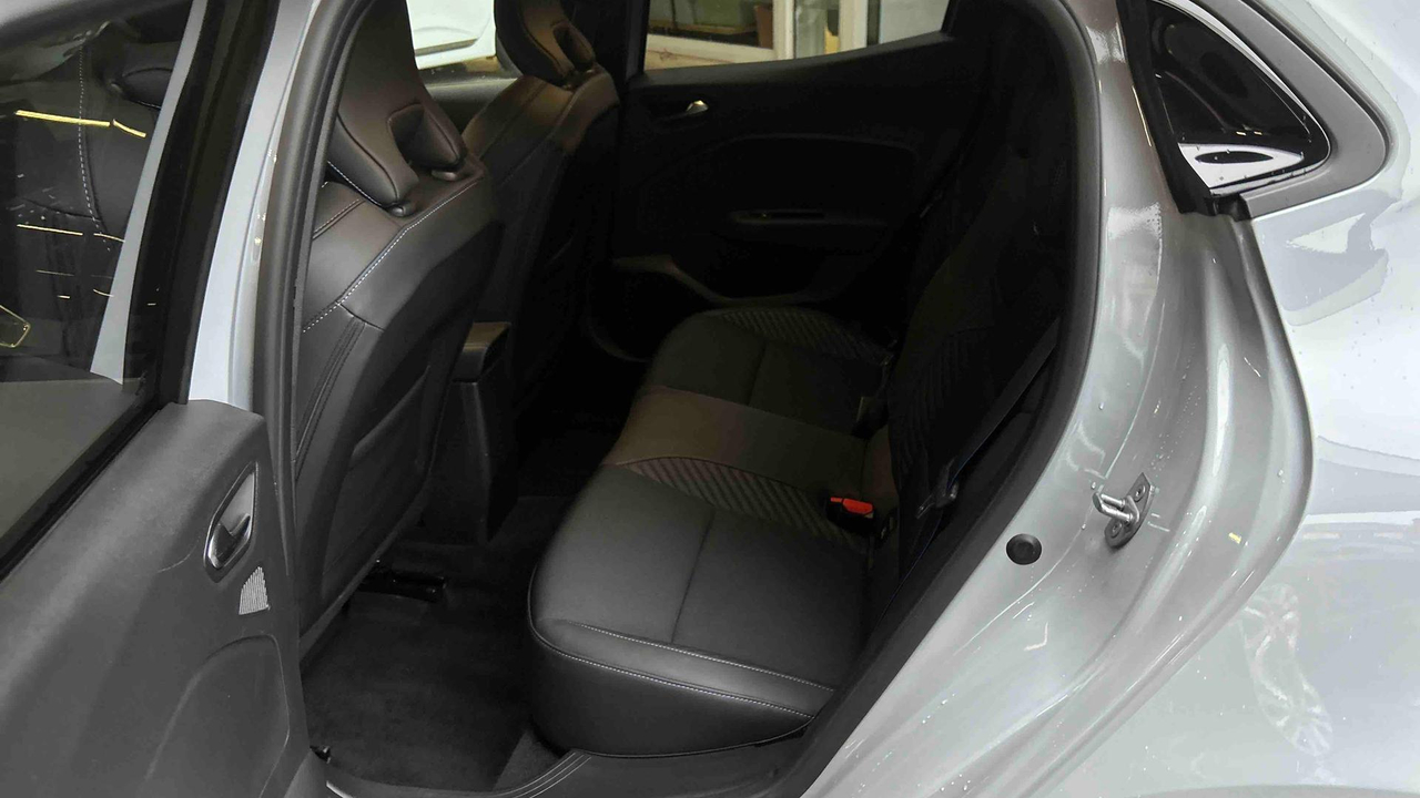 Renault Clio E-Tech full hybrid 145 ch GSR2 — photo 12