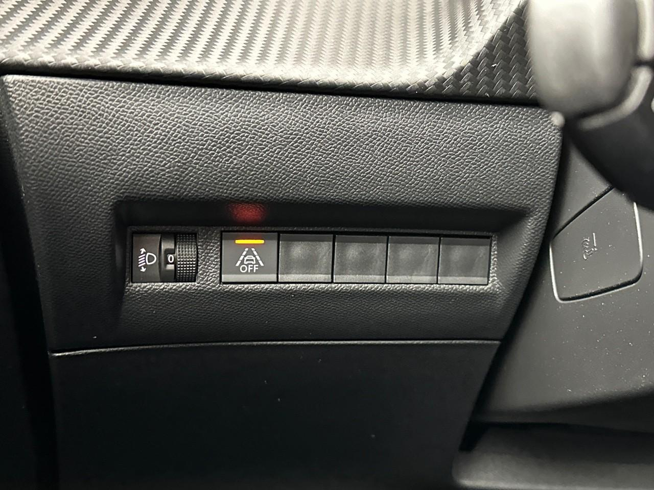 Peugeot 208 puretech 100 s&s bvm6 allure — photo 18