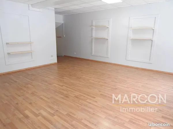 Local commercial 70 m² Guéret