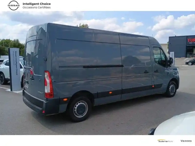 Renault Master trac f3500 l3h2 blue dci 135 — photo 17