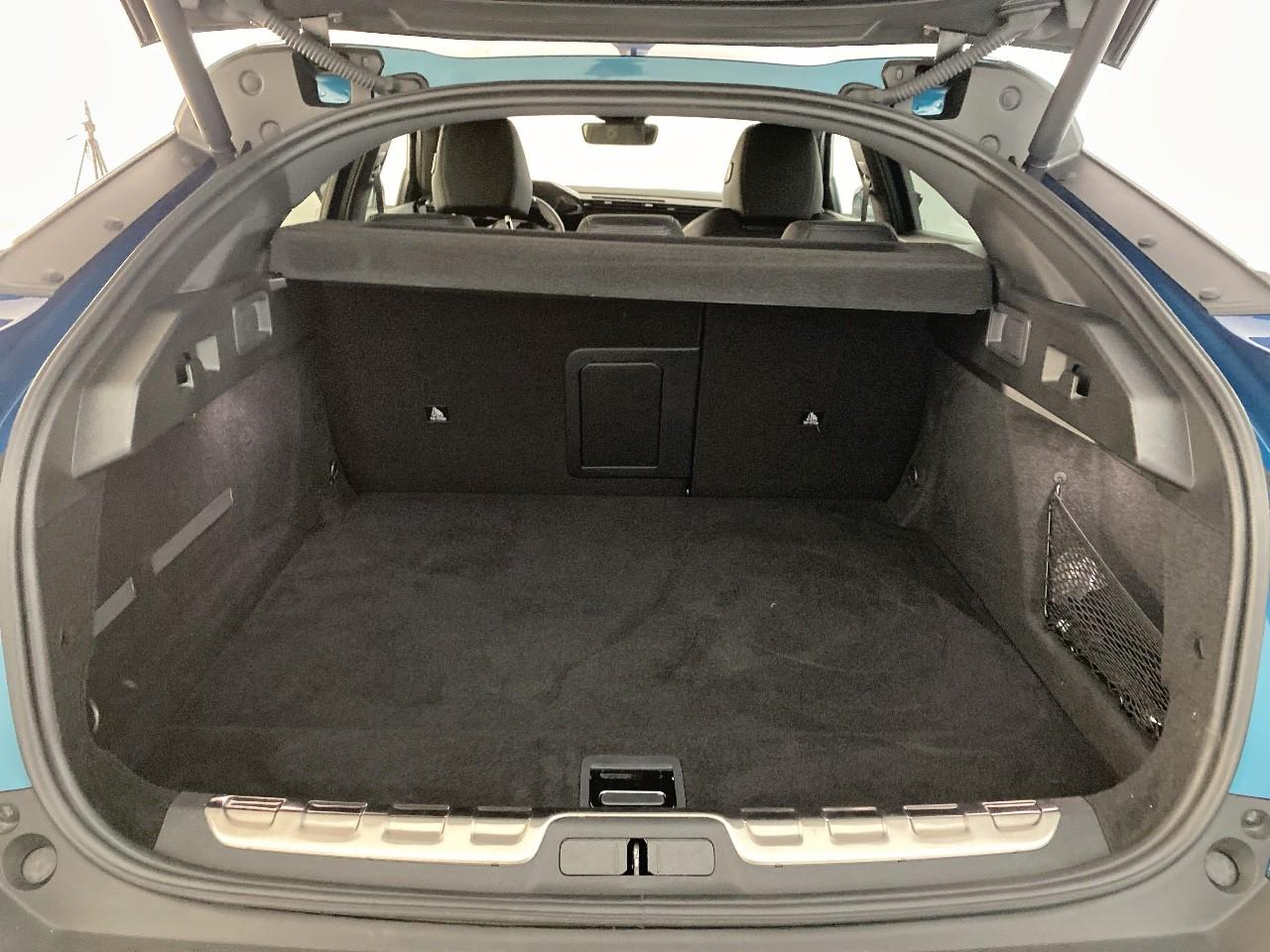 Peugeot 408 electrique 58 kwh 210 ch gt — photo 6