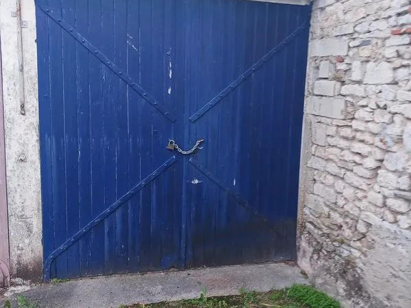 À louer - Garage de 18 m² à Tonnay-Charente