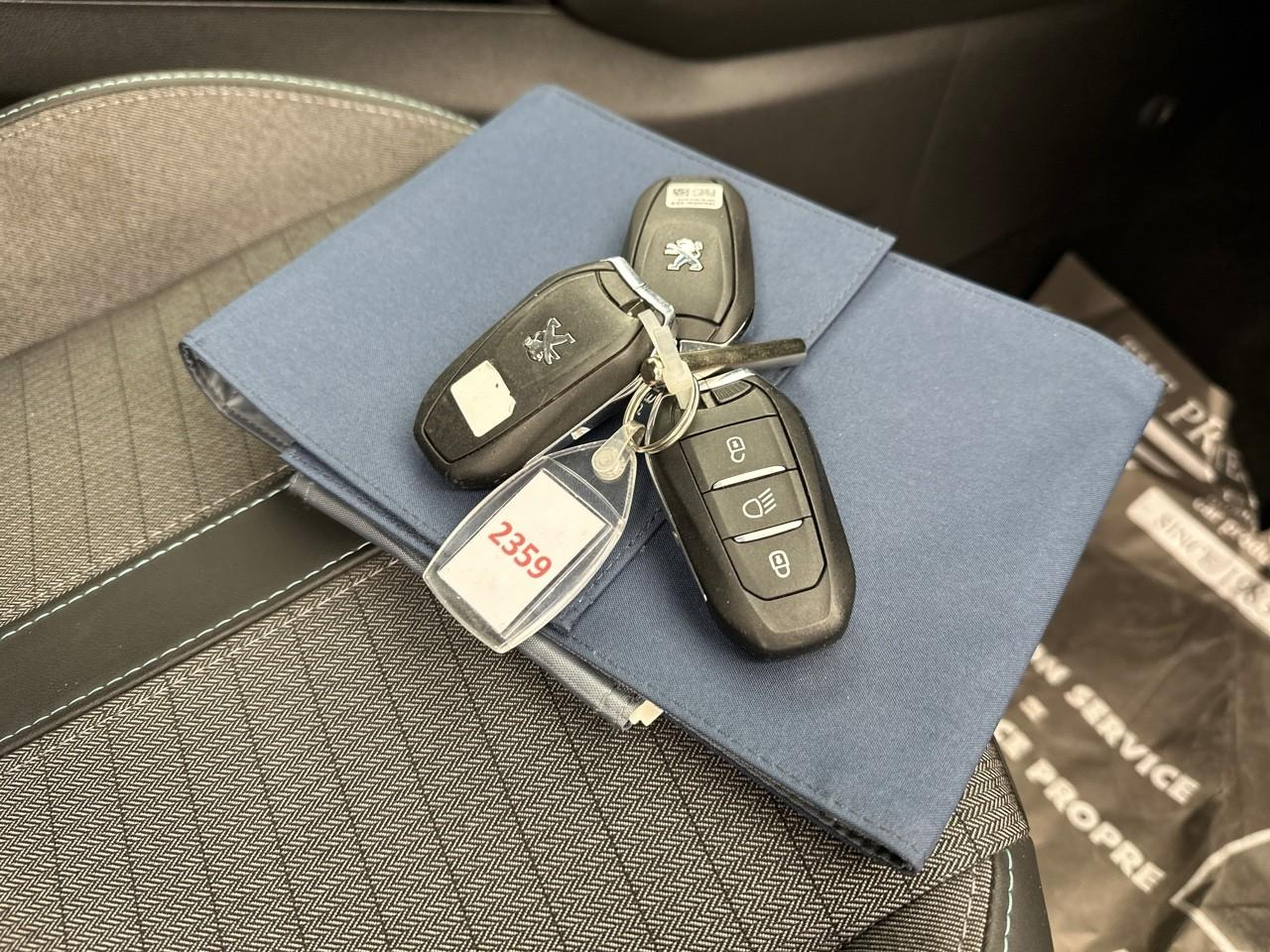 Peugeot 208 puretech 100 s&s bvm6 allure — photo 31