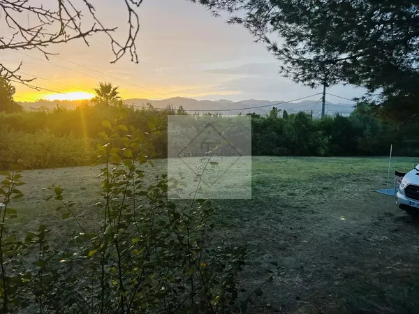Vente exceptionnelle de terrain à Mougins – Secteur Pibonson