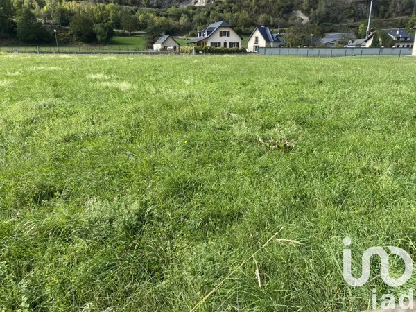 Terrain 1308 m²