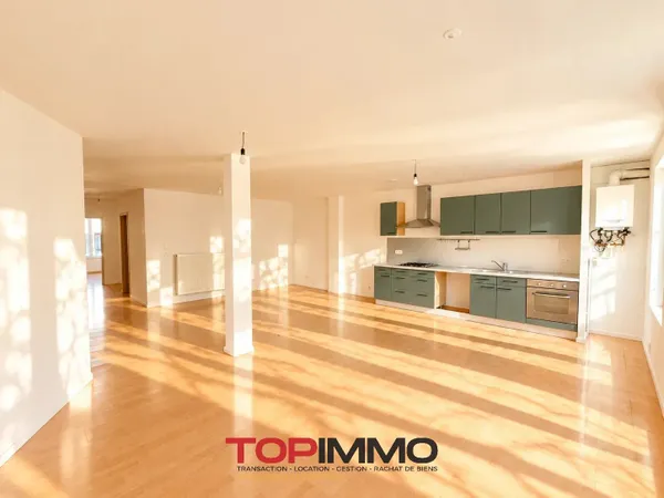 APPARTEMENT 106.5 m2 + GARAGE 95.1 m2
