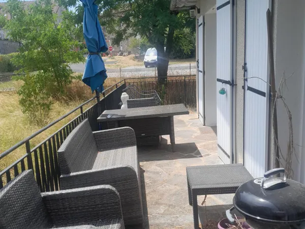 BATI DE QUALITE AVEC RENOVATIONS RECENTES