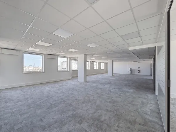 Bureau 274 m²