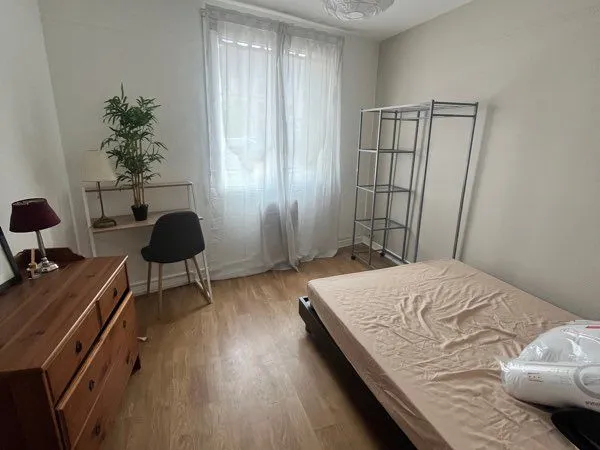 Chambre disponible - collocation centre 2 chambres