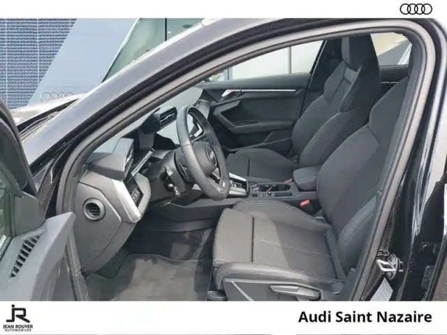 Audi A3 sportback 40 tfsie 204 s tronic 6 — photo 3