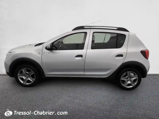 Dacia Sandero blue dci 95 stepway — photo 20