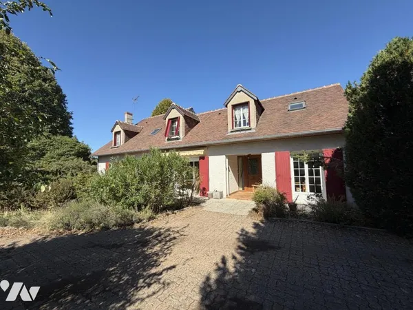 Maison 8 pièces 219 m²