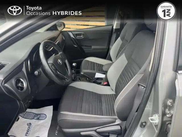 Toyota Auris 1.2 turbo 116ch design — photo 11