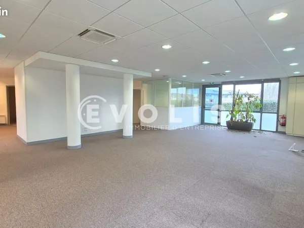 Bureaux 176 m²