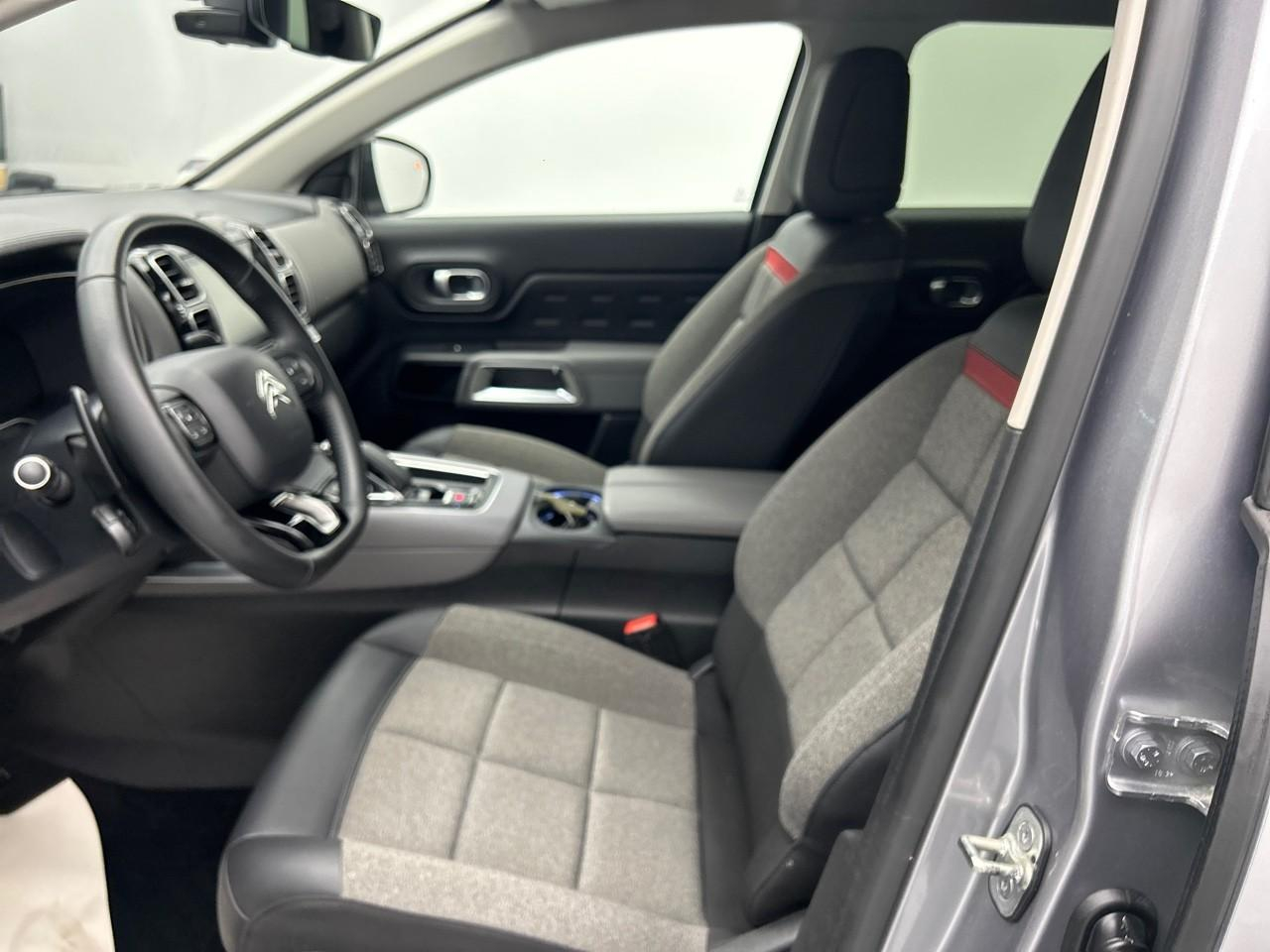 Peugeot 3008 hybrid 225 e-eat8 allure — photo 10