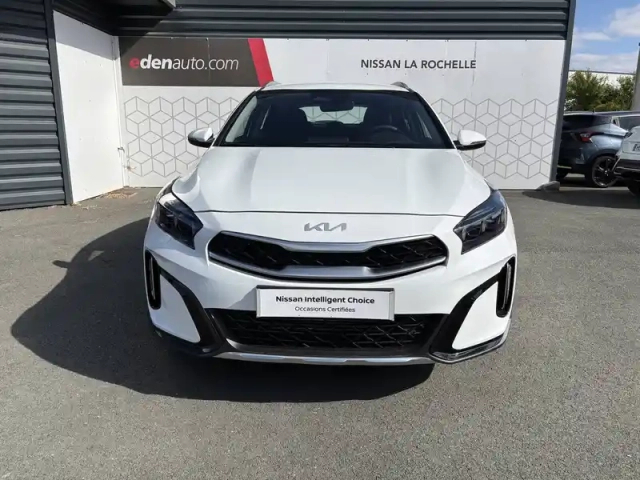 Kia Xceed 1.0 t-gdi 100 ch bvm6 — photo 8