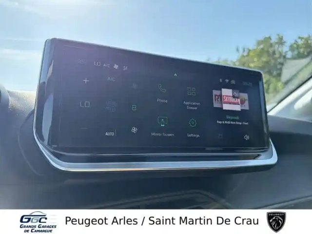 Peugeot 208 100 s&amp;s bvm6 — photo 17