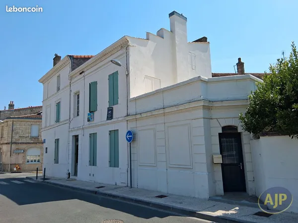 Maison 11 pièces 286 m²