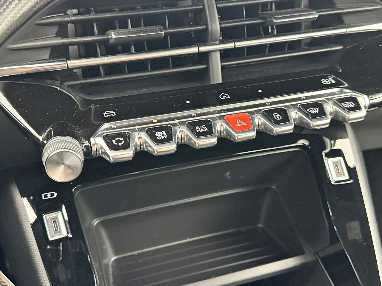Peugeot 2008 puretech 100 s&s bvm6 active — photo 26