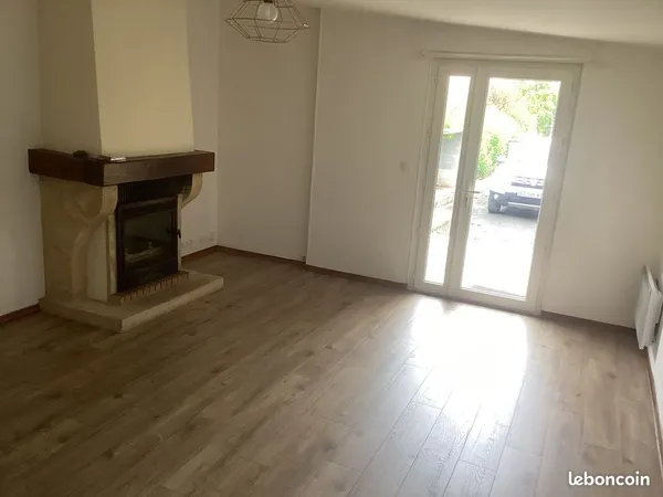 Petite maison en location longue durée pour femme seule de preference
