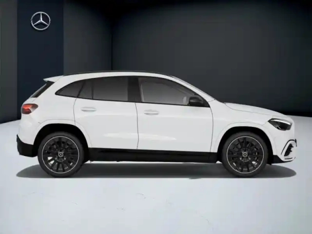 Mercedes Gla 200 d amg line — photo 6