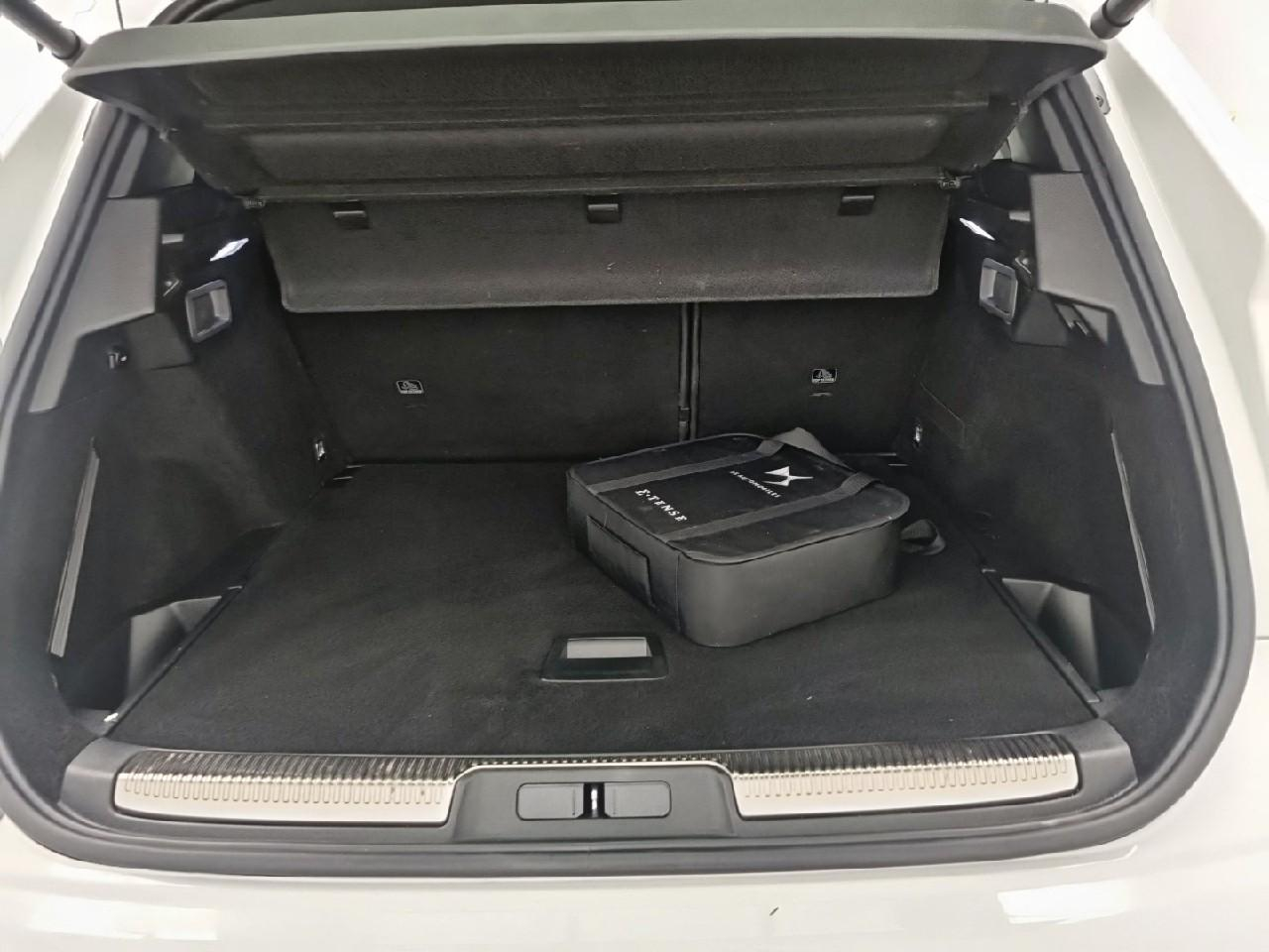 Ds Ds 7 crossback crossback hybride e-tense 300 eat8 4x4 rivoli — photo 14