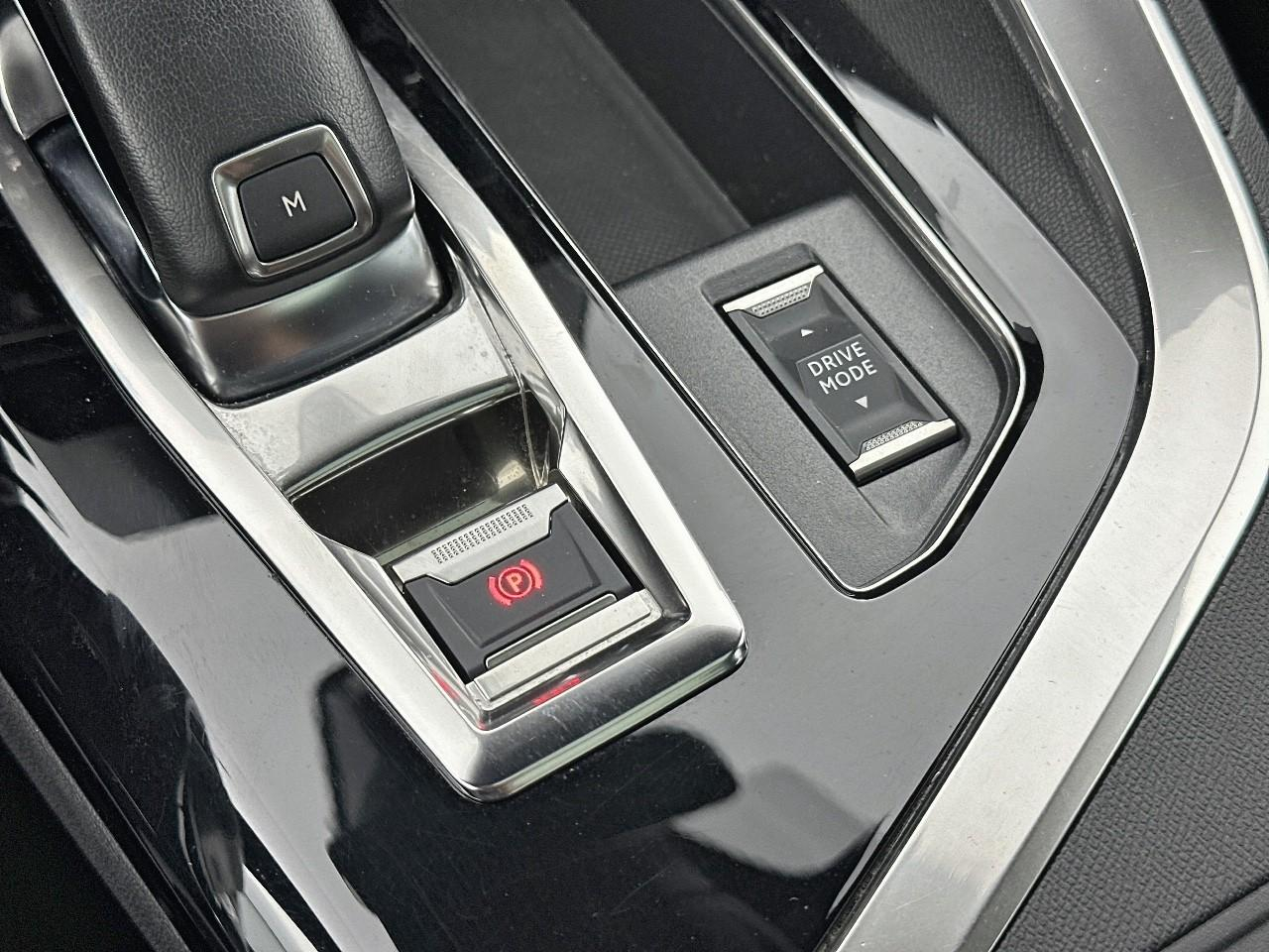 Peugeot 5008 puretech 180ch s&s eat8 gt pack — photo 33