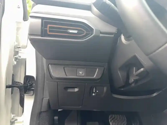 Dacia Sandero tce 90 cvt gsr2 — photo 15