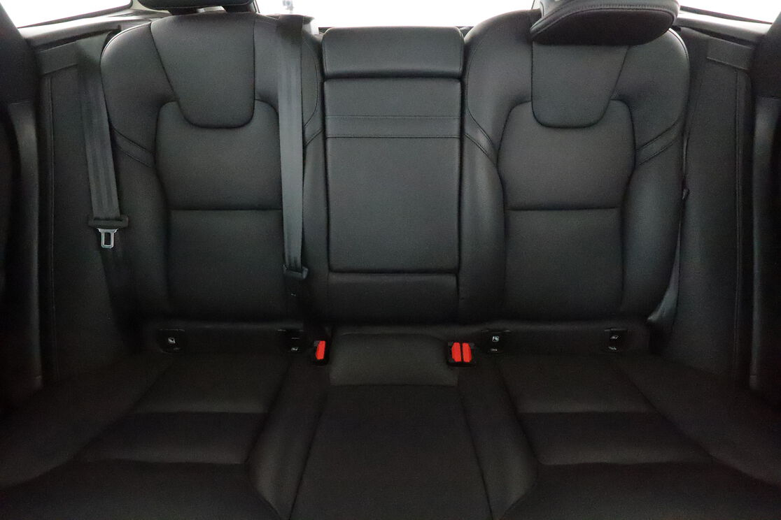 Volvo XC60 2.0 B4 AWD Geartronic 8 — photo 14