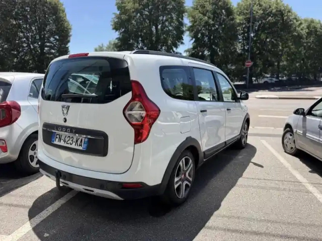 Dacia Lodgy blue dci 115 7 places sl techroad — photo 3