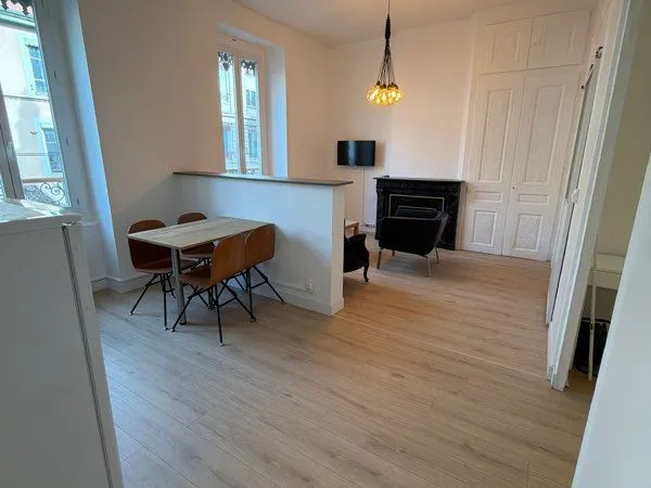 À louer appartement T2bis