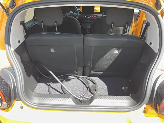 Renault Twingo e-tech electrique 80 ch autonomie urbaine — photo 24