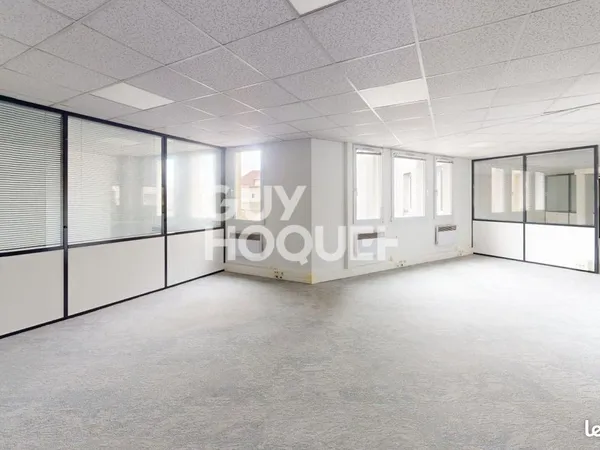 Bureaux 251 m²